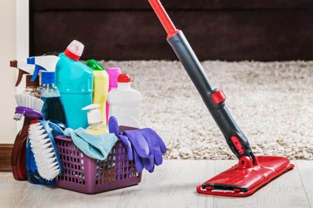 https://cleaningheights.ca/wp-content/uploads/2022/08/home-cleaning-kit.jpg